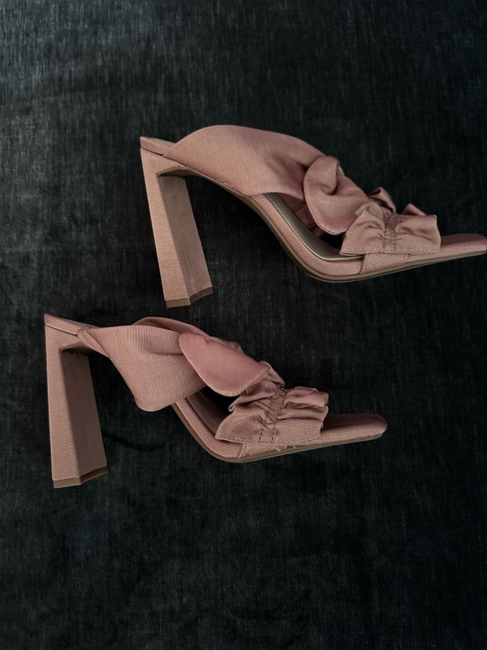 Gianni Bini Pink Bow Ruffle Heels Size 10 NWT - Picture 2 of 5